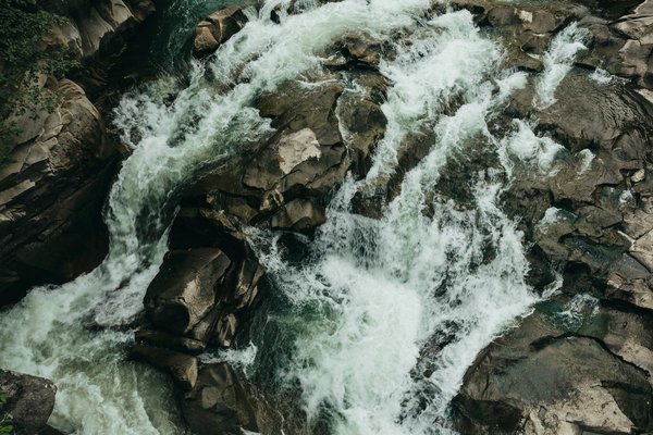 Quels sont les équipements nécessaires pour un camping en région de fjords en hiver?