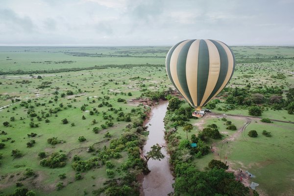 Comment explorer les paysages spectaculaires de la Cappadoce en montgolfière?